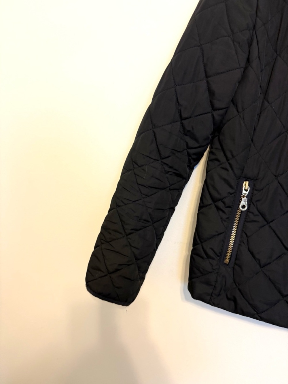 2/$30 Old Navy Black Quilted Jacket Size Small Zip Front Lightweight Puffer Coat - Picture 5 of 9